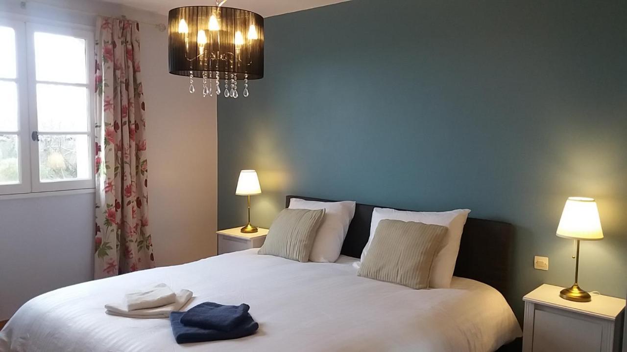 Gite Et Chambres D'Hotes Le Chene Billault Pouant Eksteriør bilde