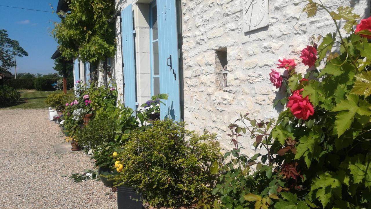 Gite Et Chambres D'Hotes Le Chene Billault Pouant Eksteriør bilde